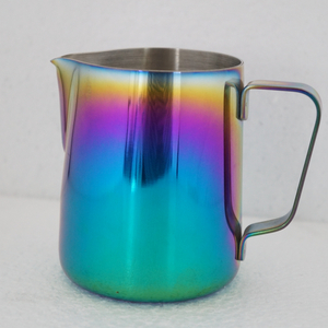Arco iris Materiales de grado alimenticio de alimentos de acero inoxidable Herramienta de barista Lanzador de leche Latte Moka jarras para leche espuma de café jarra